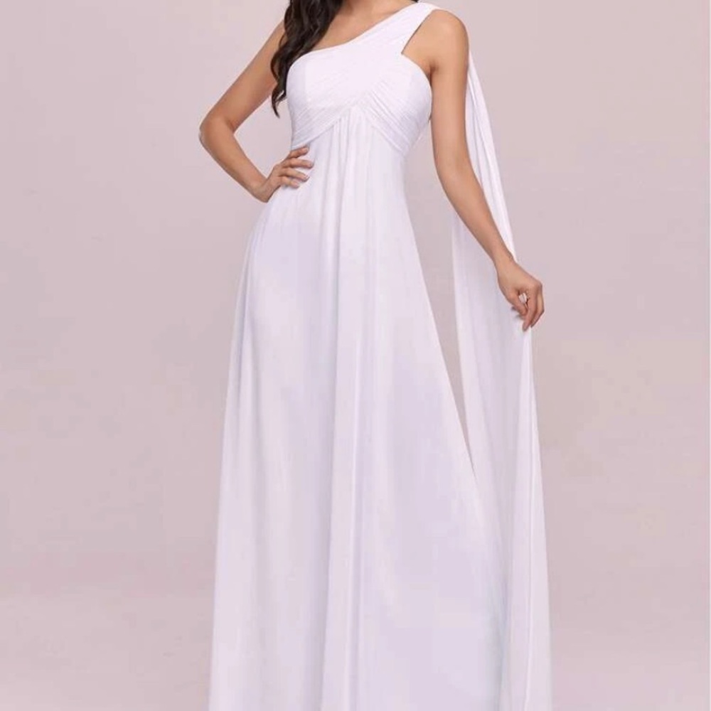 Brand new, never worn, Ever Pretty wedding dress